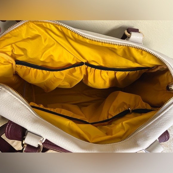 Pretty Pokets Diaper Bag Tote Maroon & White With Bottle Holder - Picture 4 of 13